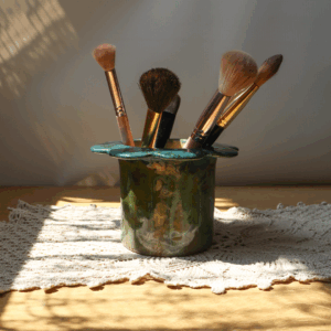 Ręcznie wykonany ceramiczny pojemnik -Kwiat