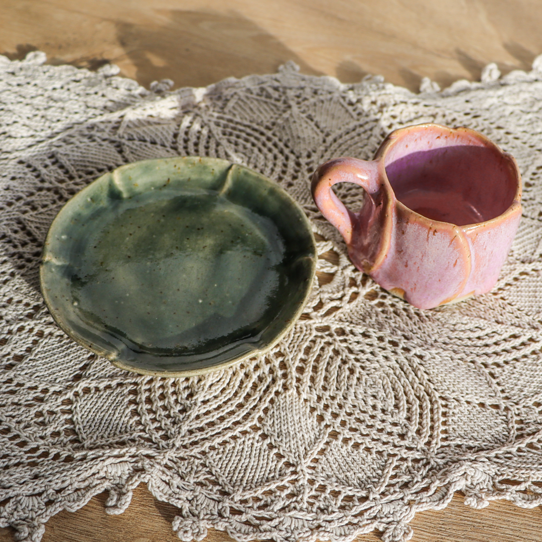 Ceramiczna filiżanka ze spodkiem - Tulipan 50ml - obrazek 2