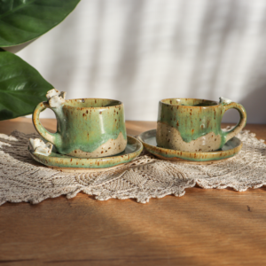 Ceramiczna filiżanka ze spodkiem - Kwiatki i ptaszek 130ml