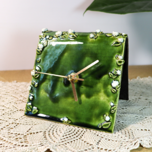 Ceramiczny zegarek stojący - Kwiatki 12x12 cm