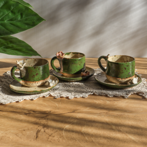 Ceramiczna filiżanka ze spodkiem - Kwiatki i ptaszek 130ml