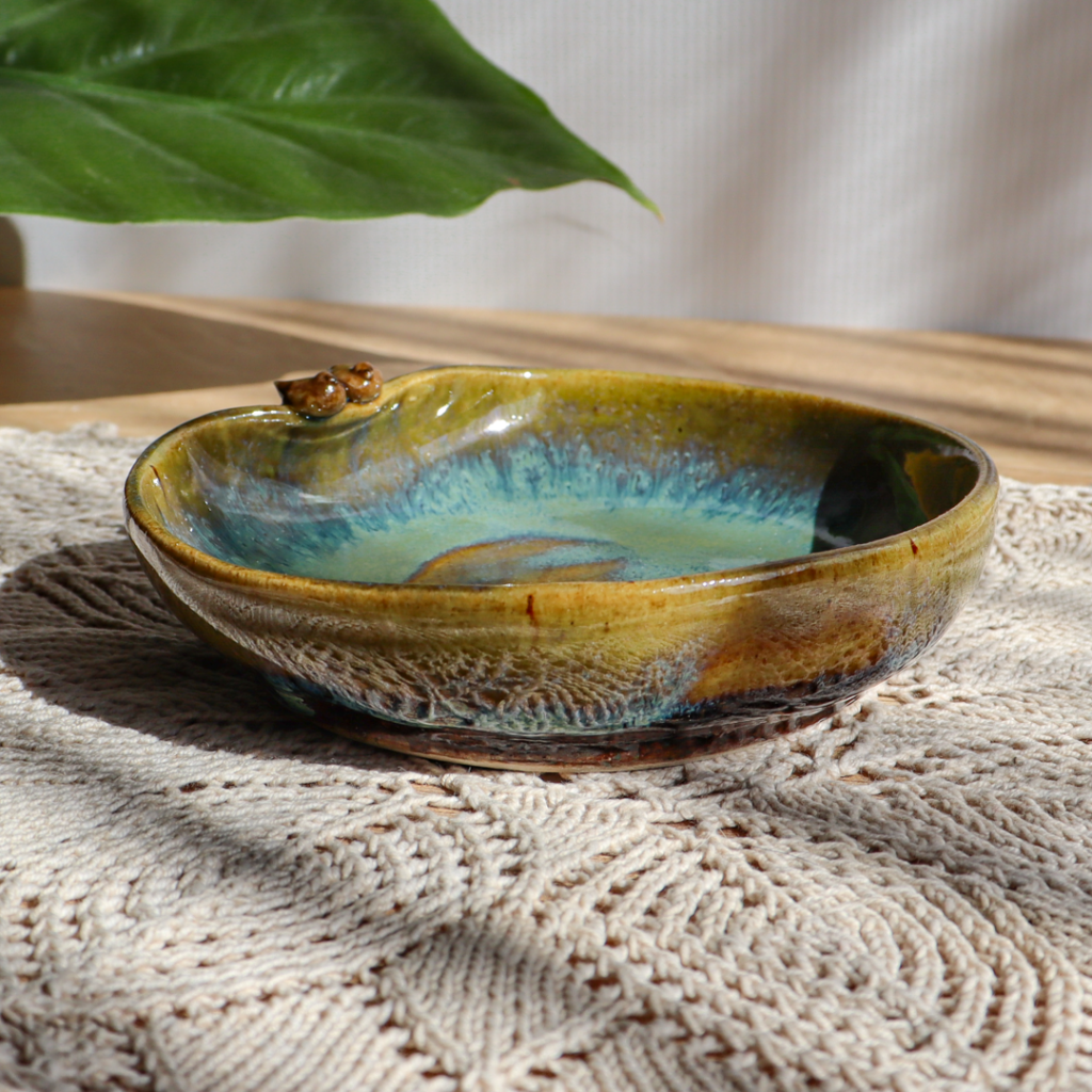 ceramiczny-talerzyk-niebieski-brazowy-ptaszek (2)