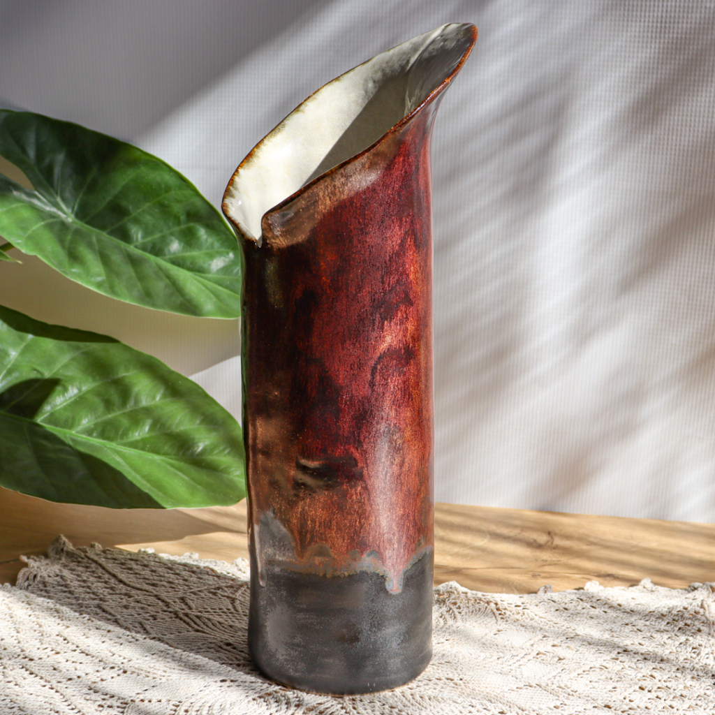 ceramiczny-wazon-lisc-czerwony (1)