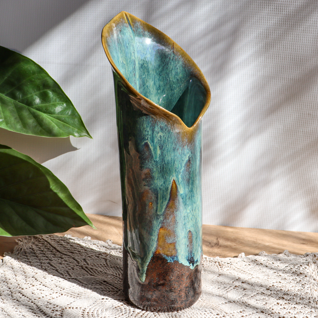 ceramiczny-wazon-lisc-niebieski (1)