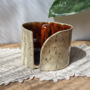 Ceramiczny stojak na ręczniki papierowe