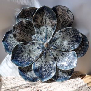 Ceramiczna ozdoba ścienna - Kwiat 38 cm