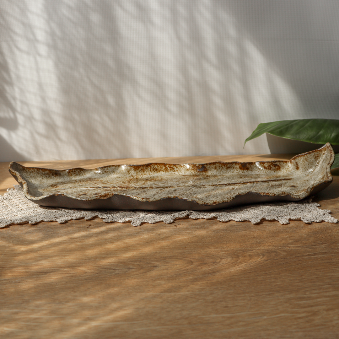 Duża ceramiczna patera- Liść beżowy - obrazek 5