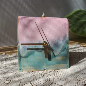 Ceramiczny zegarek stojący - Ptaszek 12x12 cm