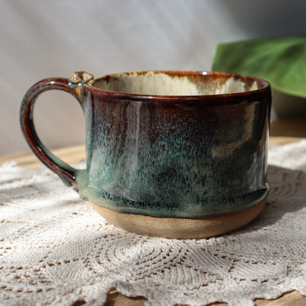 ceramiczny-kubek-brazowy-turkusowy-bezowy-jez (2)